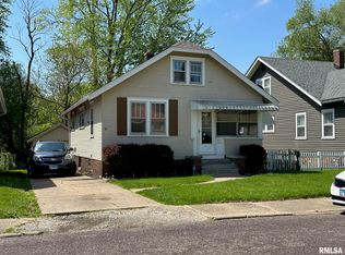 810 E Corrington Ave, Peoria, IL