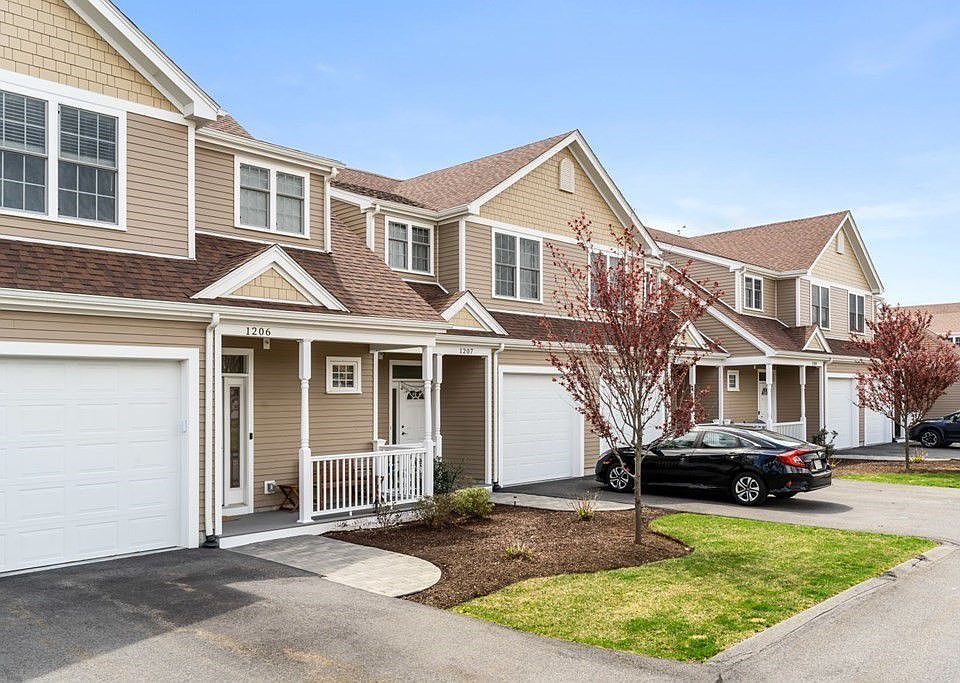 1st image of 70 Endicott St #1206