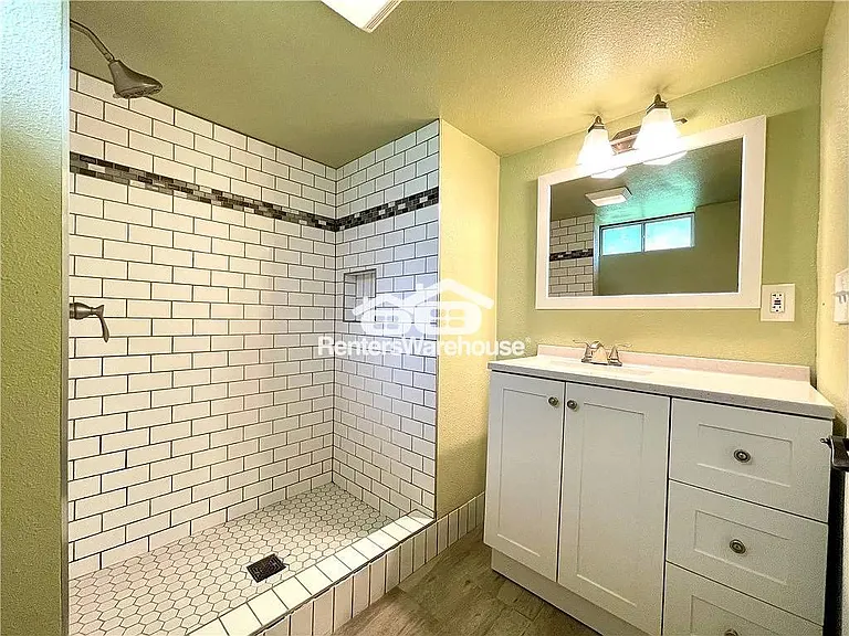 5810 Francis Ave — Photo 1