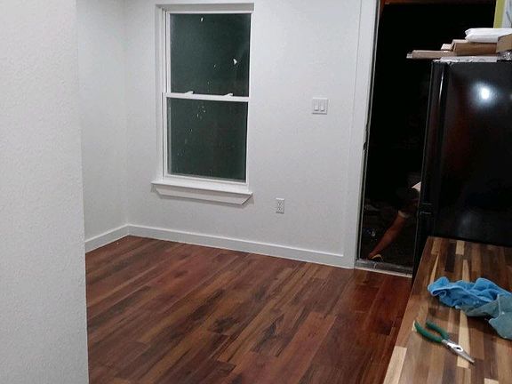 3rd image of 909 Chote Ave #S