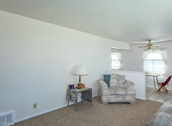 5th image of 6041 Pickway Dr