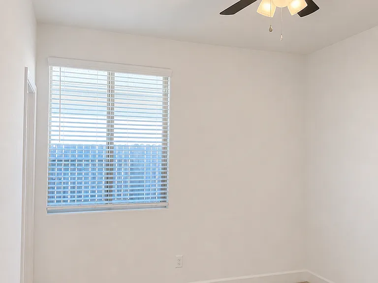 1908 E Monte Vista Ave — Photo 25