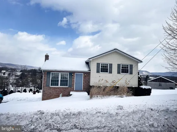 130 Hill St, Milroy, PA 17063