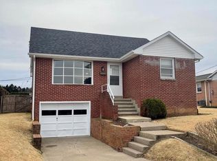 320 Seitz Rd, Reading, PA 19601