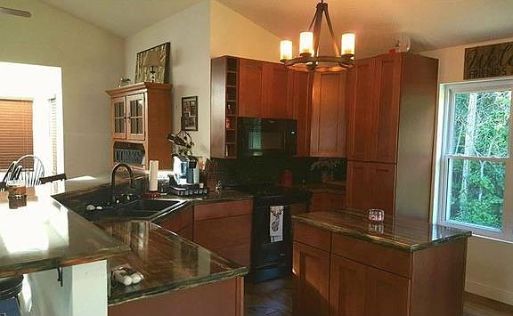 3rd image of 2800 Abbey Ln