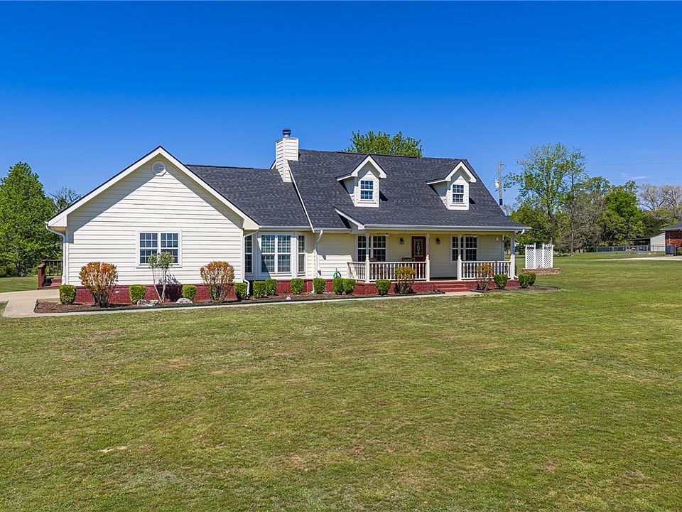 1st image of 2923 Mistie Ln