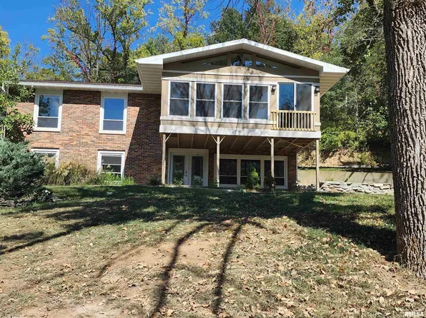 2231 Laaker Rd, Quincy, IL 62305