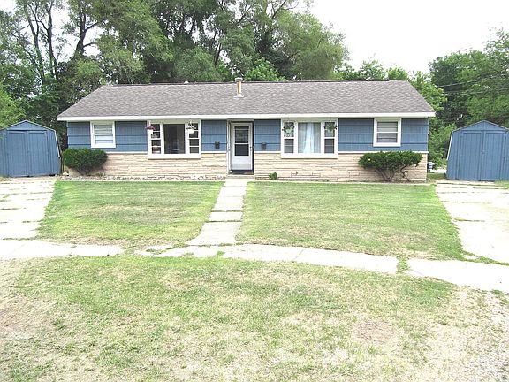 3rd image of 1021 Avondale Cir