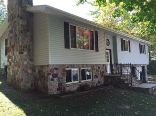 1405 Sugar Maple Ln, Houghton, MI 49931