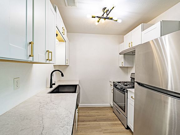 3rd image of 2703 Windswept Cv APT 102