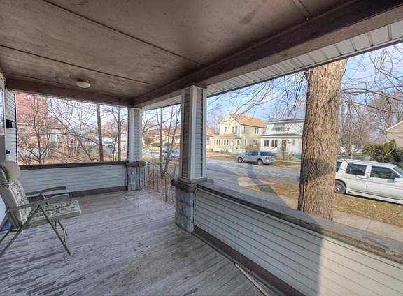 4th image of 425 Garfield Ave