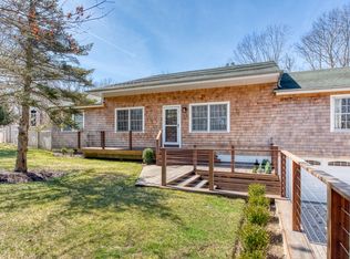 3 Hedges Ave, East Hampton, NY 11937