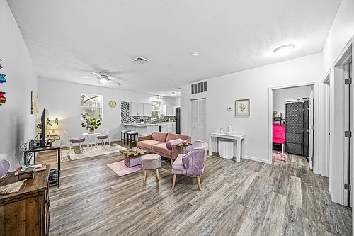 Floor plan 6199