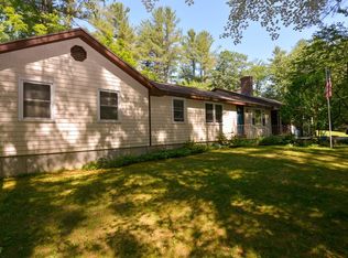 1 Quail Roost Dr, Sterling, MA 01564