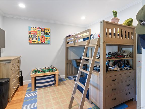 4th image of 114 Sparrow Ridge Road #22C