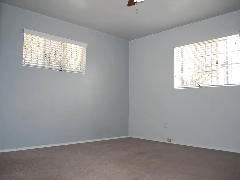 2743 N Tyndall Ave — Photo 17