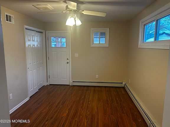 3rd image of 261 Seeley Ave
