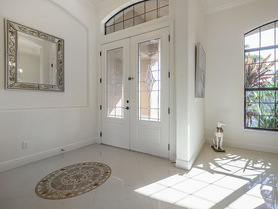 Entry Foyer