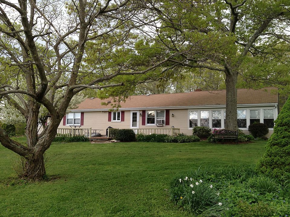 16 Sawmill Hill Rd, Killingly, CT 06239 Zillow