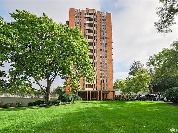 3rd image of 2230 S Patterson Blvd APT 97