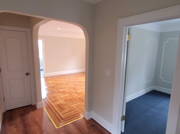 25 Park Ave, Oyster Bay, NY