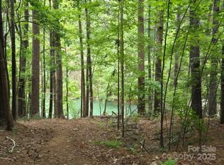 1590 Hawks Pointe Ln, Morganton, NC 28655