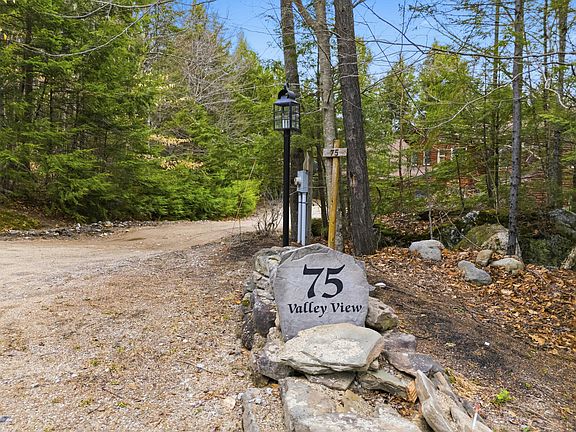 3rd image of 75 Valley View Drive