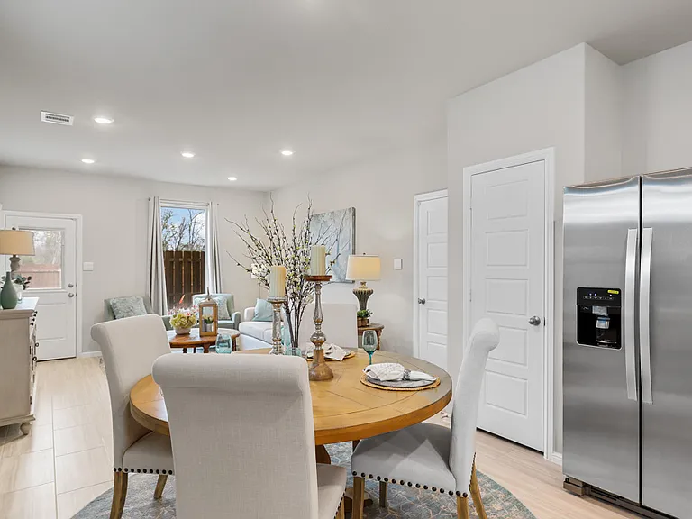 3020 Pecan Farm Ln — Photo 4