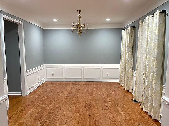 Formal Dining