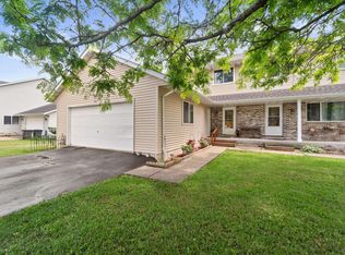 7133 Ashwood Ln, Waterford, WI 53185