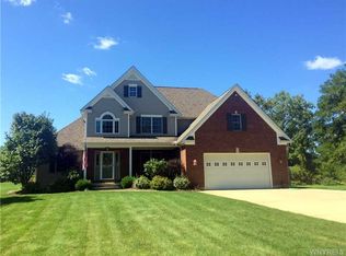 20 Center Ridge Rd, East Aurora, NY 14052