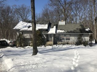 123 Mary Jones Rd, Newton, NJ 07860