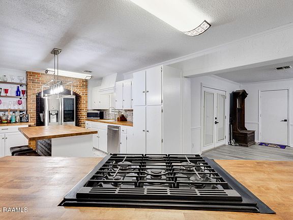 4th image of 1513 Edwin St