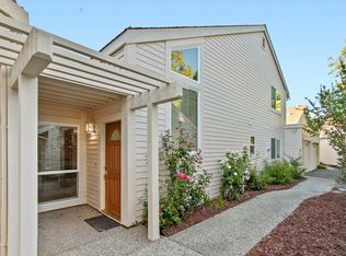 325 E 8th St APT 3, Davis, CA 95616