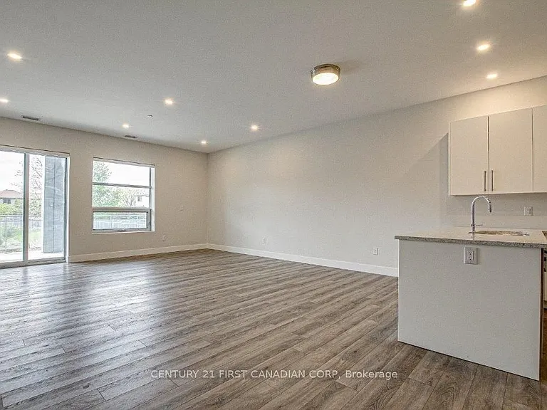 1696 Fiddlehead Pl #305 — Photo 2