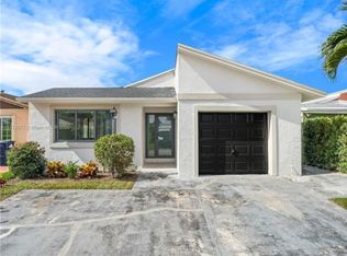 10553 SW 22nd Ter, Miami, FL 33165