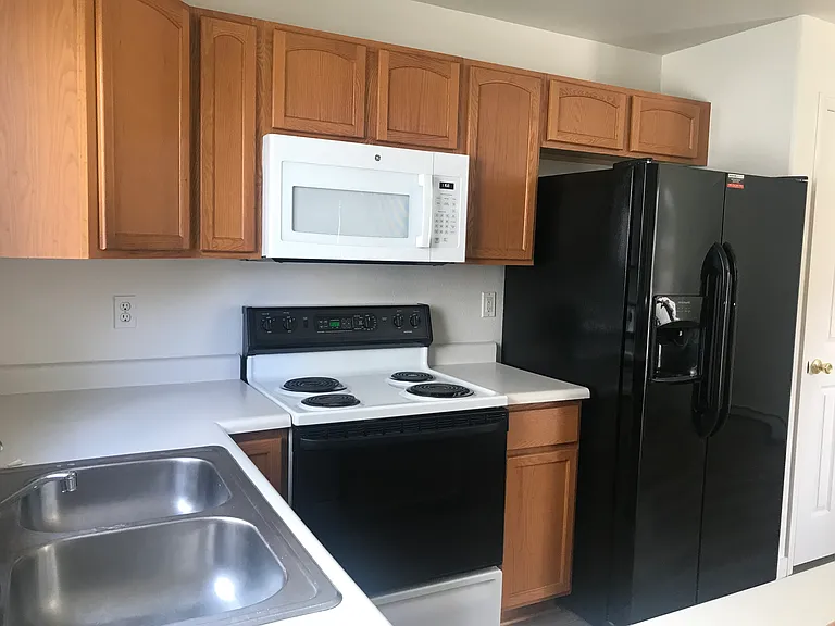 1159 E Carolina Ave #1 — Photo 2