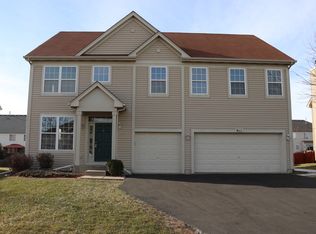 911 Salvia Ln, Joliet, IL 60431