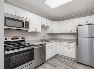 2465 N High St, Columbus, OH 43202