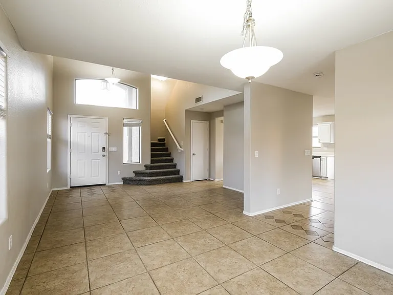 15178 W Taylor St — Photo 5