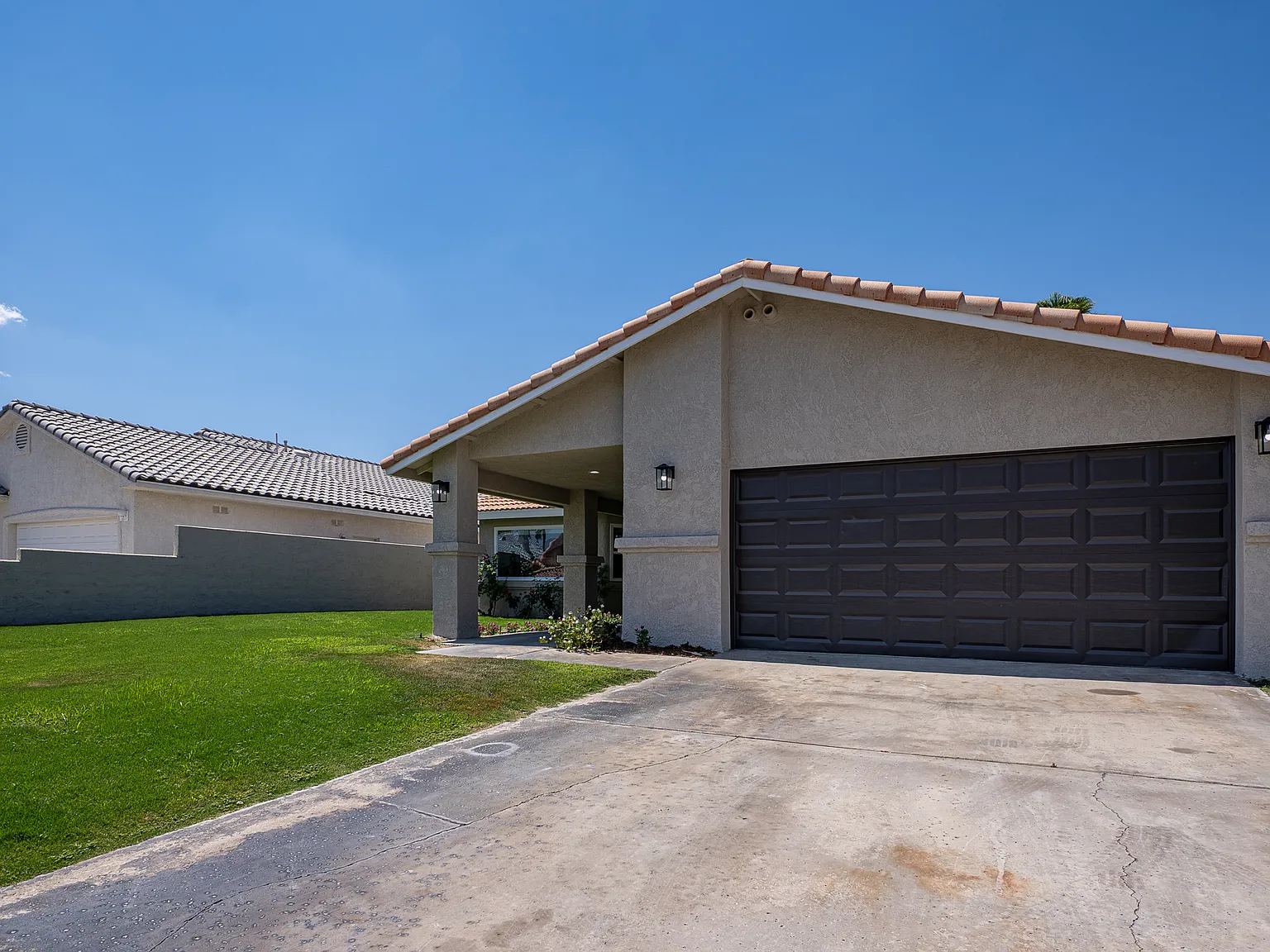 3 bed, 1324 sqft, $3,200 — Photo 2
