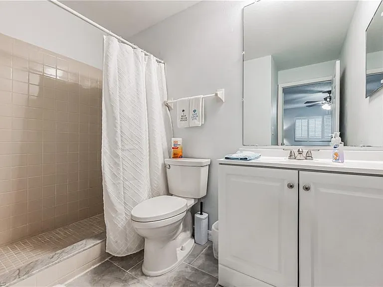 8081 S Woods Cir #10 — Photo 18
