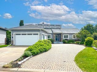 762 N Stonehaven Dr, Carstairs, AB T0M0N0