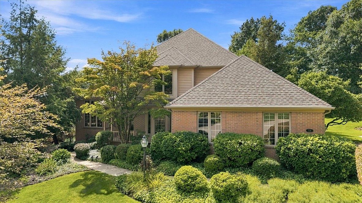 114 Hidden Valley Ct — Diamond Run Golf Club