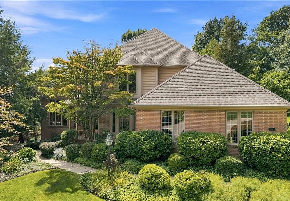1st image of 114 Hidden Valley Ct
