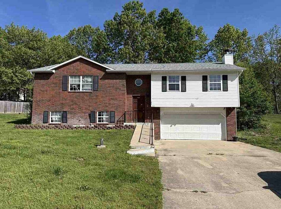 1st image of 107 Dogwood Cir