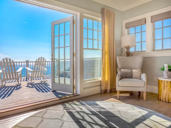 12 Coastline Drive, Mashpee, MA 02649