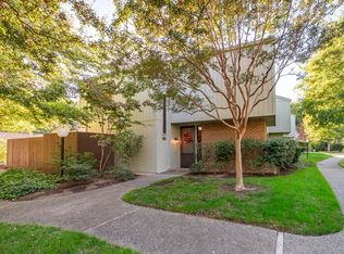 1260 Vanderbilt Way, Sacramento, CA 95825