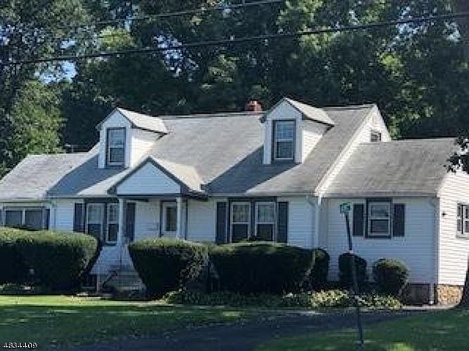 1st image of 335 Main St