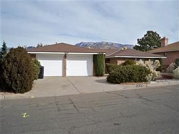 1st image of 1029 Matador Ave SE
